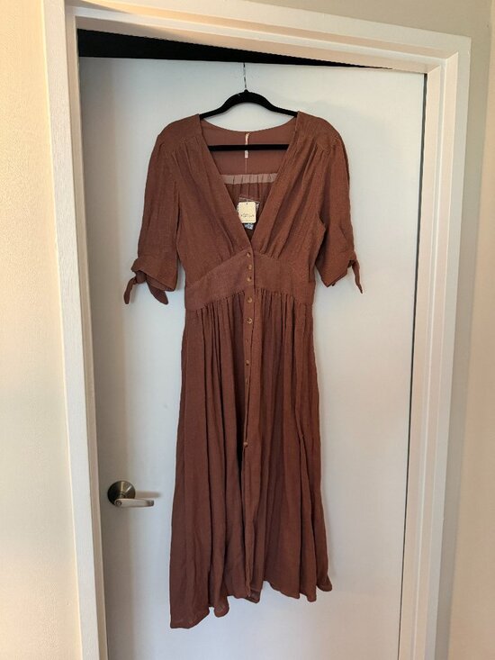 Free People Dresses & Skirts - Free People Love of my Life Midi Dress
